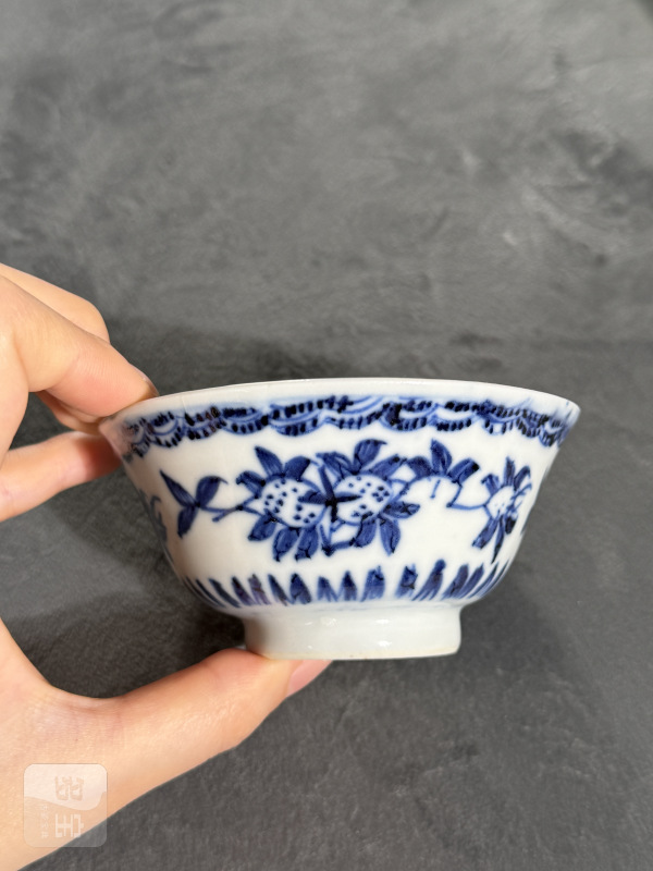 清乾隆青花三多纹茶园 - 图4
